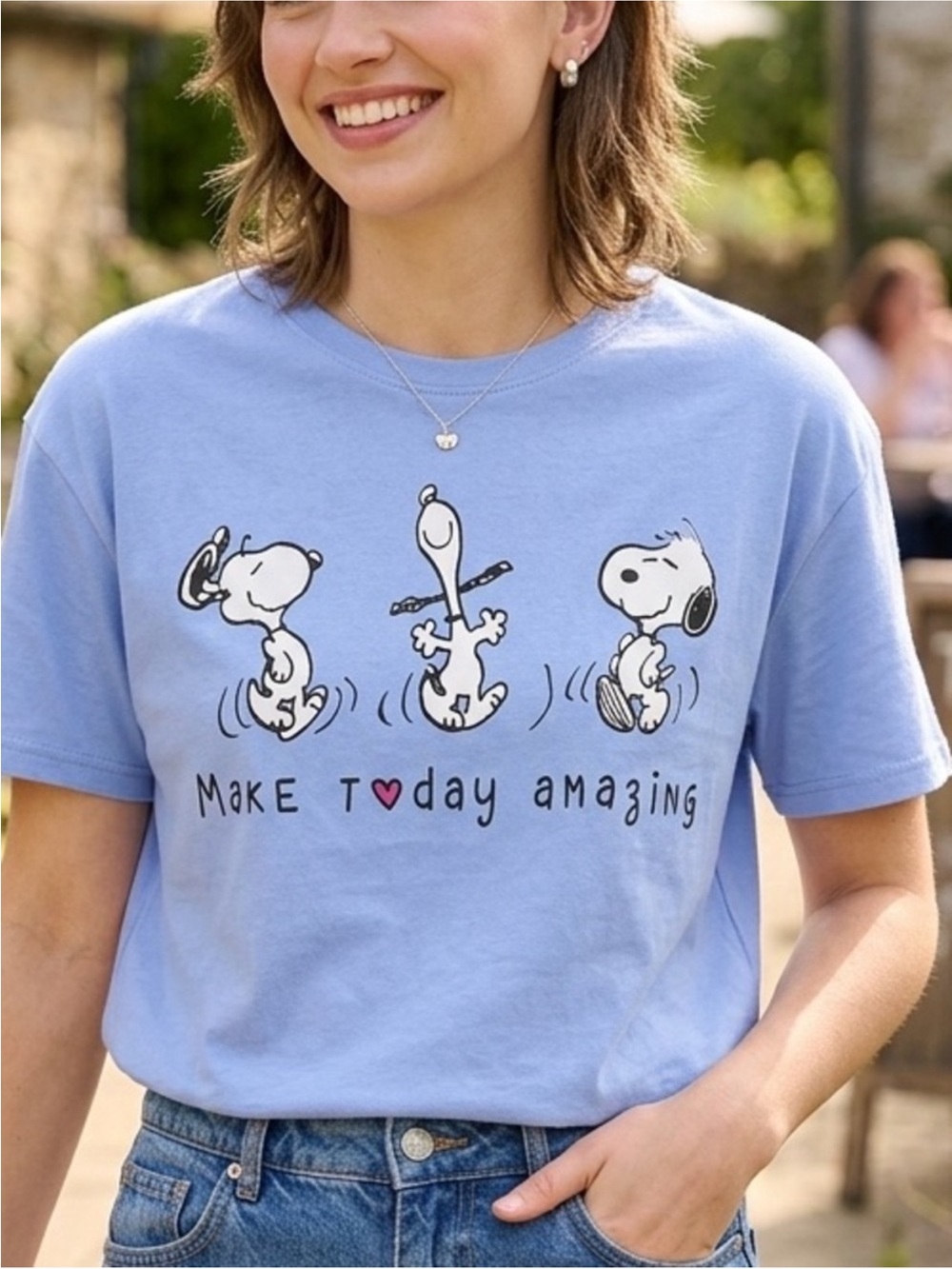 Peanuts Snoopy "Make
Today Amazing" Graphic Tee - Size S